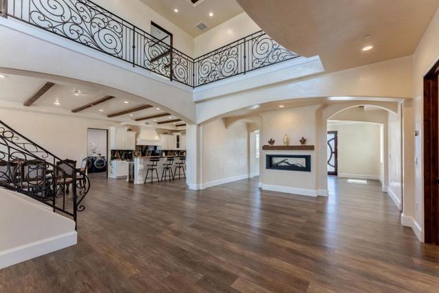 8440 Lovers Lane, Hollister, CA 95023