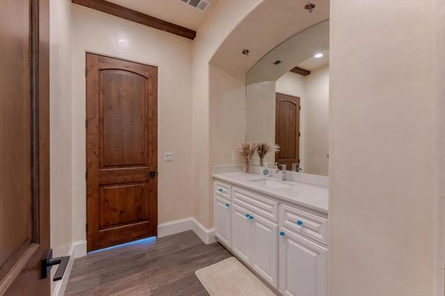 8440 Lovers Lane, Hollister, CA 95023