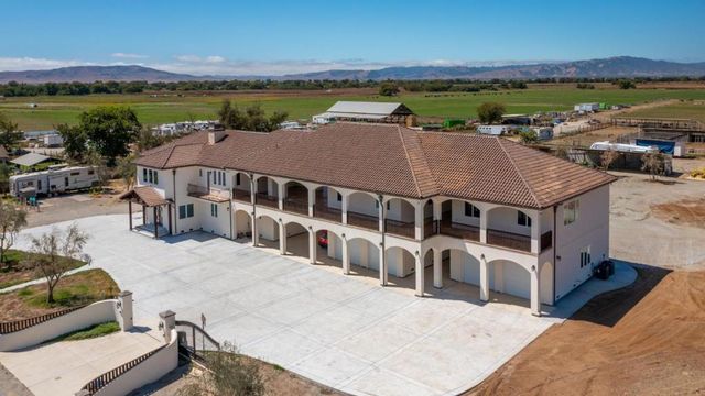 8440 Lovers Lane, Hollister, CA 95023