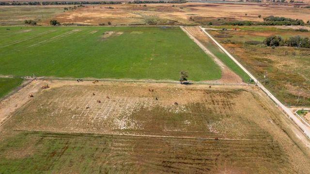 8440 Lovers Lane, Hollister, CA 95023