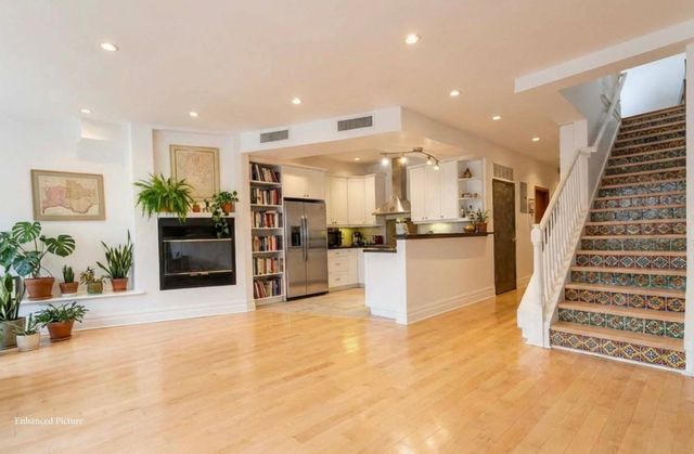 133 W 14th Street PH, New York City, NY 10011