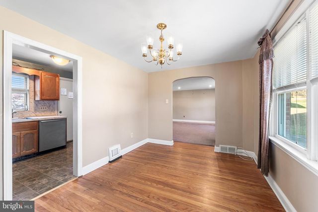 104 BRENTWOOD RD, Havertown, PA 19083