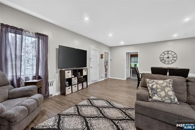10 Prospect Avenue, Woodcliff Lake, NJ 07677