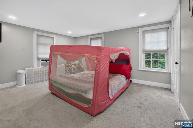 10 Prospect Avenue, Woodcliff Lake, NJ 07677