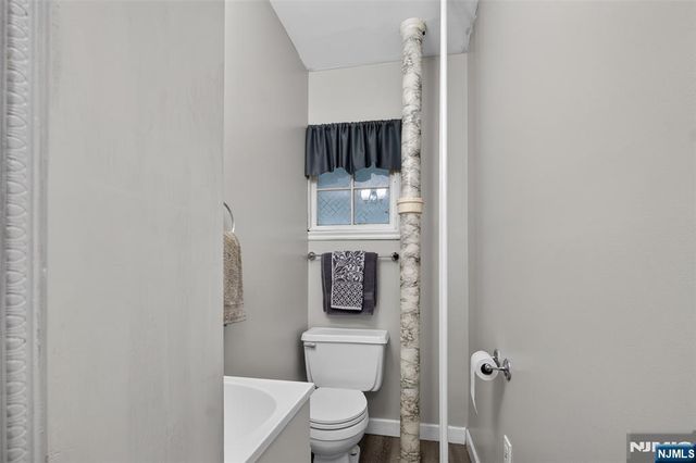 10 Prospect Avenue, Woodcliff Lake, NJ 07677