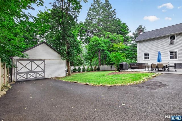 10 Prospect Avenue, Woodcliff Lake, NJ 07677