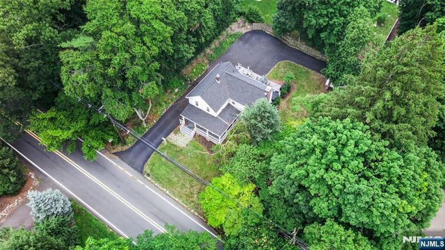 10 Prospect Avenue, Woodcliff Lake, NJ 07677