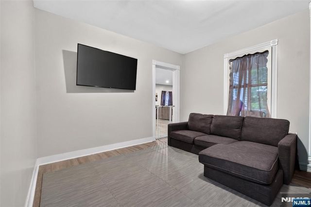10 Prospect Avenue, Woodcliff Lake, NJ 07677