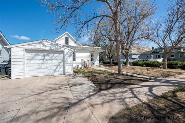 122 E 25TH ST, Cheyenne, WY 82001