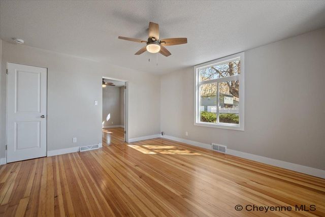 122 E 25TH ST, Cheyenne, WY 82001
