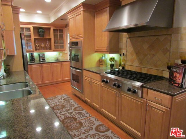 1550 Greenfield Avenue 201, Los Angeles, CA 90025