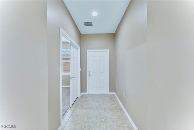 10781 Crossback LN, Lehigh Acres, FL 33936