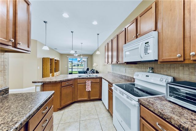 10781 Crossback LN, Lehigh Acres, FL 33936