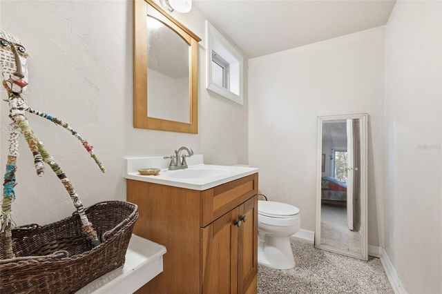 2074 NW 11TH ROAD, Gainesville, FL 32605