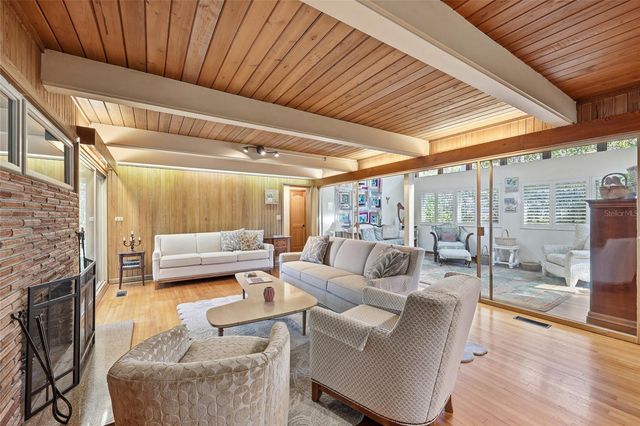 2074 NW 11TH ROAD, Gainesville, FL 32605