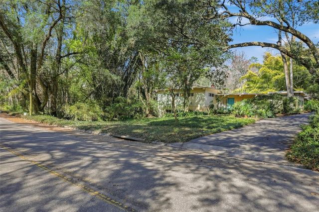 2074 NW 11TH ROAD, Gainesville, FL 32605