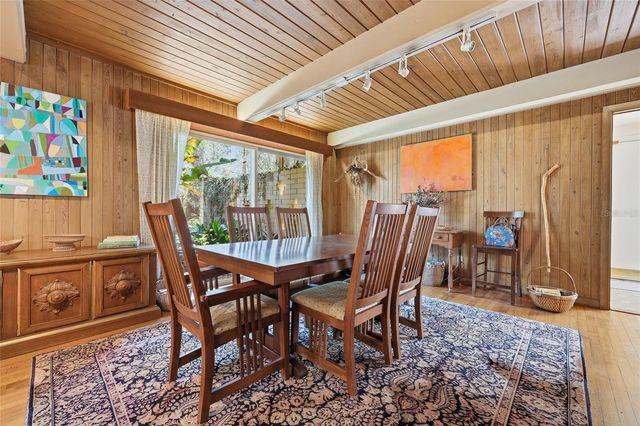 2074 NW 11TH ROAD, Gainesville, FL 32605