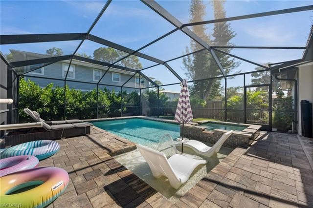 723 Park AVE, Naples, FL 34110