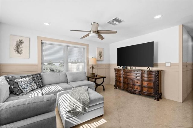 723 Park AVE, Naples, FL 34110