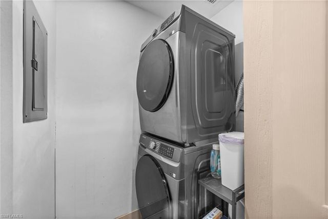 723 Park AVE, Naples, FL 34110