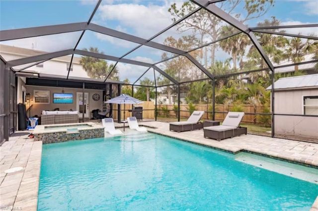 723 Park AVE, Naples, FL 34110