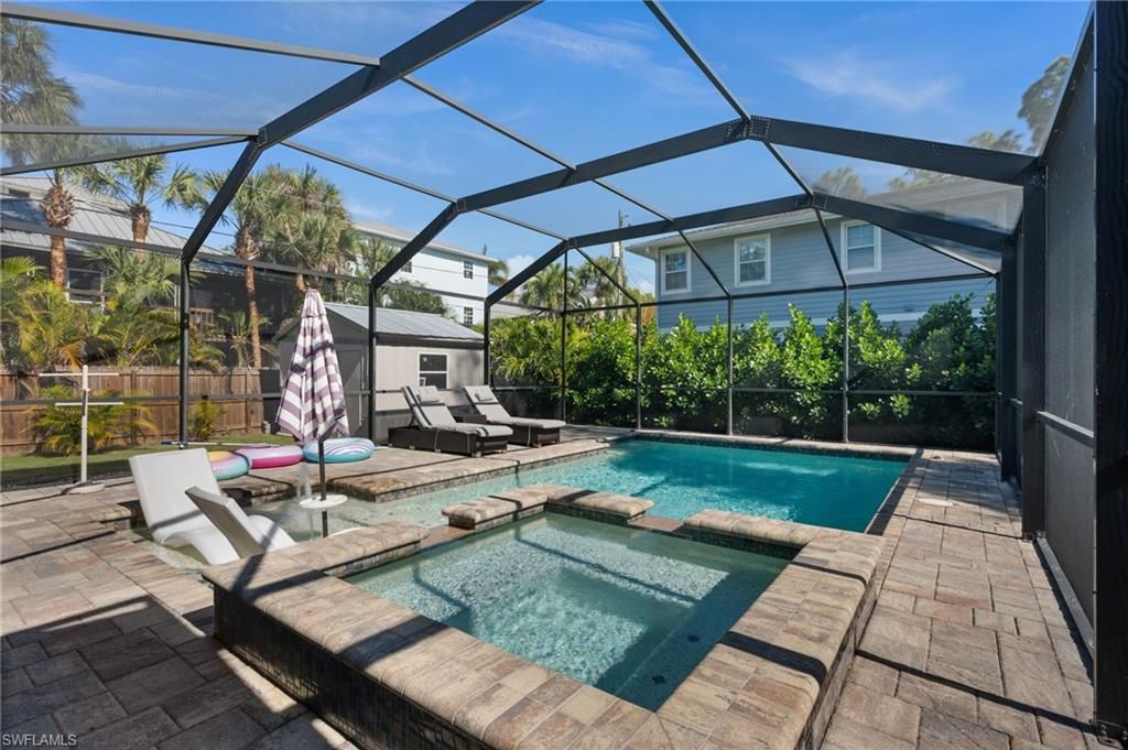 723 Park AVE, Naples, FL 34110