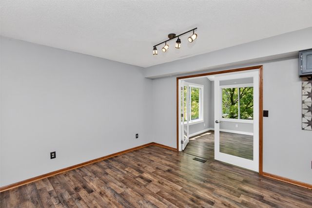 6565 Center Street, West Des Moines, IA 50266