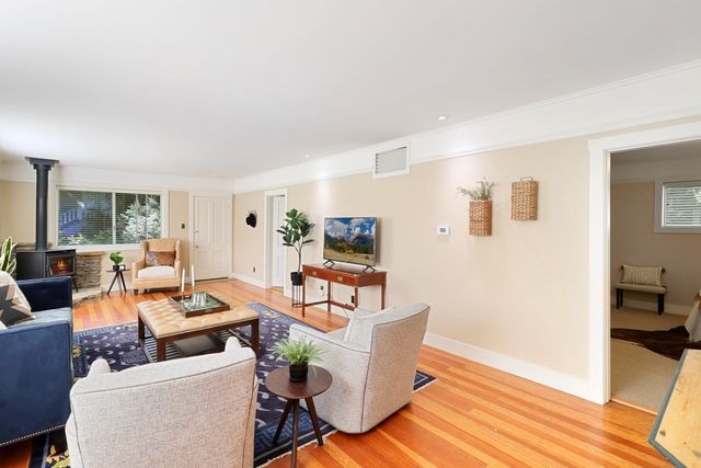 521 Wetzel Drive, Mccloud, CA 96057