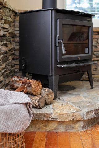 521 Wetzel Drive, Mccloud, CA 96057