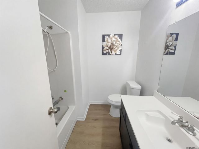 652 John Henry Dr, Baton Rouge, LA 70820