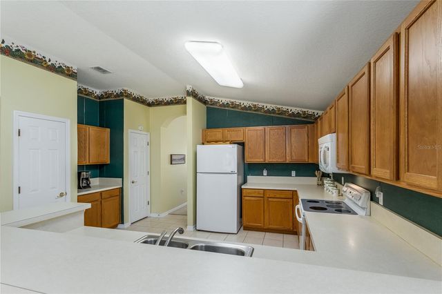 7845 GENOA LANE, Land O Lakes, FL 34637