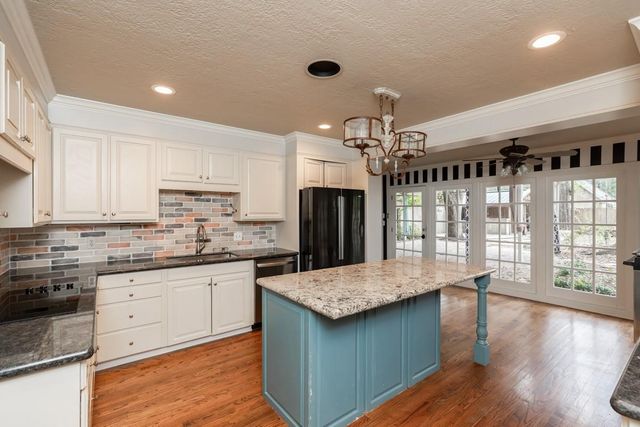 2465 Gladys Street, Beaumont, TX 77702