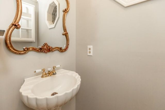 2465 Gladys Street, Beaumont, TX 77702