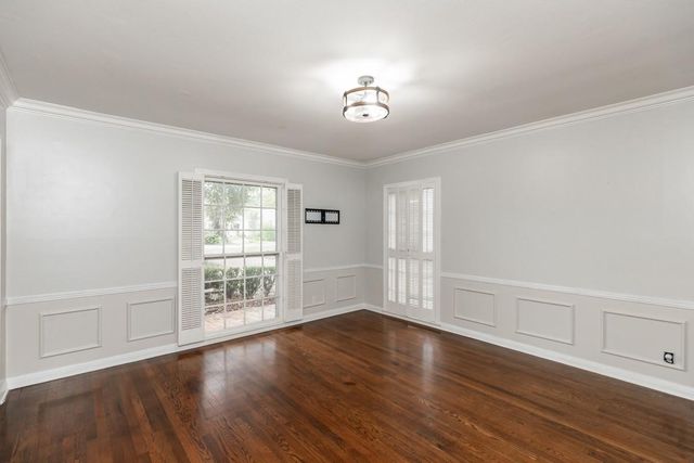 2465 Gladys Street, Beaumont, TX 77702