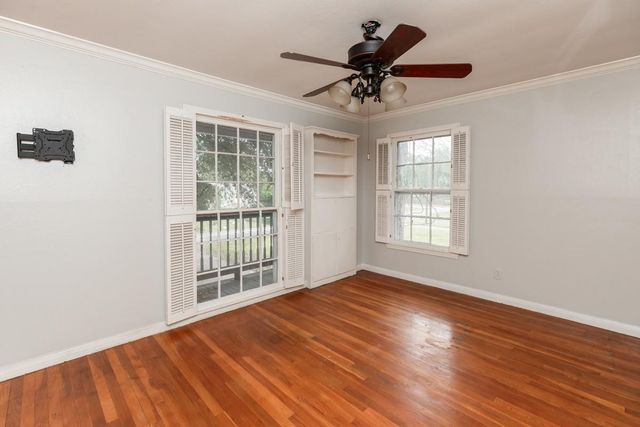 2465 Gladys Street, Beaumont, TX 77702