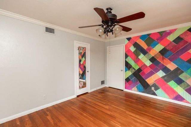 2465 Gladys Street, Beaumont, TX 77702