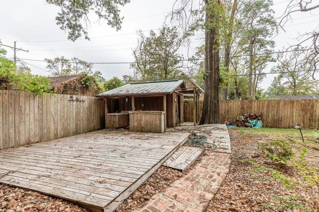 2465 Gladys Street, Beaumont, TX 77702