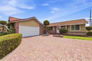 2554 W Chanticleer, Anaheim, CA 92804