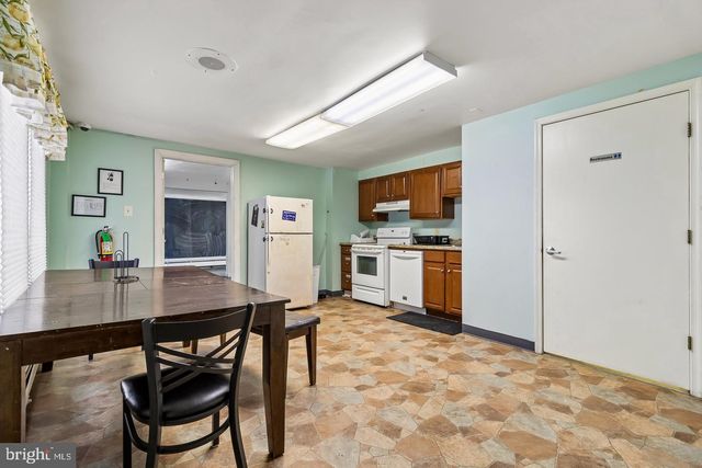 45 HIGH ST, Mount Holly, NJ 08060