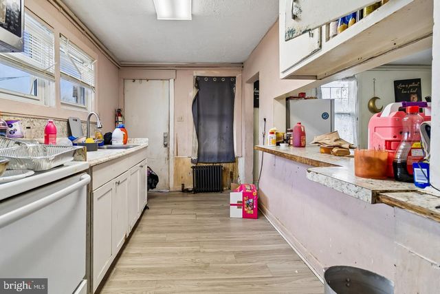 45 HIGH ST, Mount Holly, NJ 08060