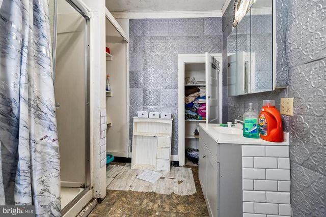 45 HIGH ST, Mount Holly, NJ 08060