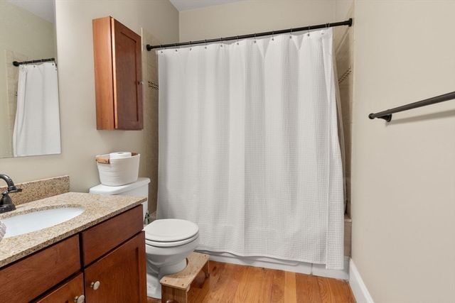 150 M St 2, Boston, MA 02127