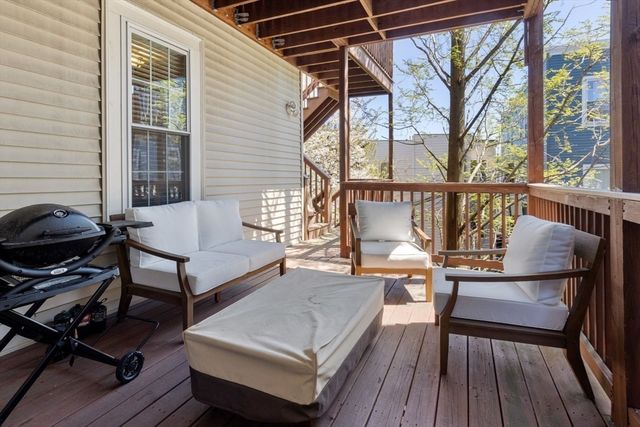 150 M St 2, Boston, MA 02127