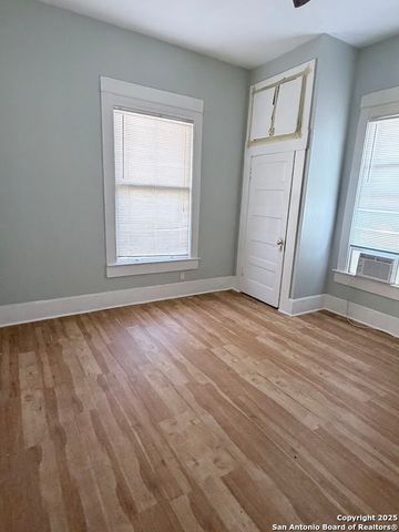 1838 Burnet, San Antonio, TX 78202