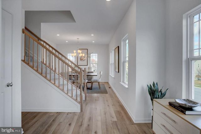 506 CREEKSIDE BLVD, Waynesboro, PA 17268