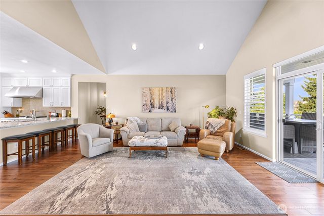 127 E Homestead Boulevard, Lynden, WA 98264