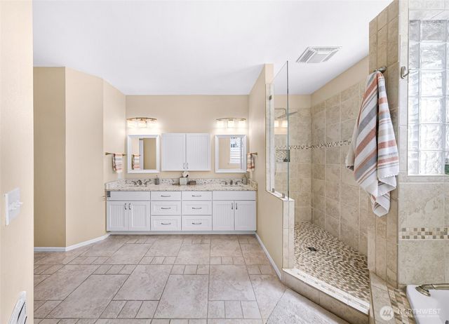 127 E Homestead Boulevard, Lynden, WA 98264