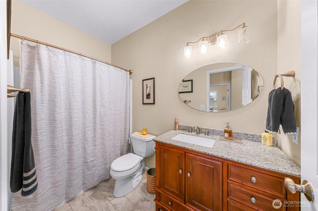 127 E Homestead Boulevard, Lynden, WA 98264