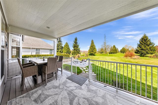 127 E Homestead Boulevard, Lynden, WA 98264