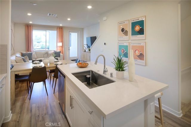 9533 Hannah Way, Riverside, CA 92503